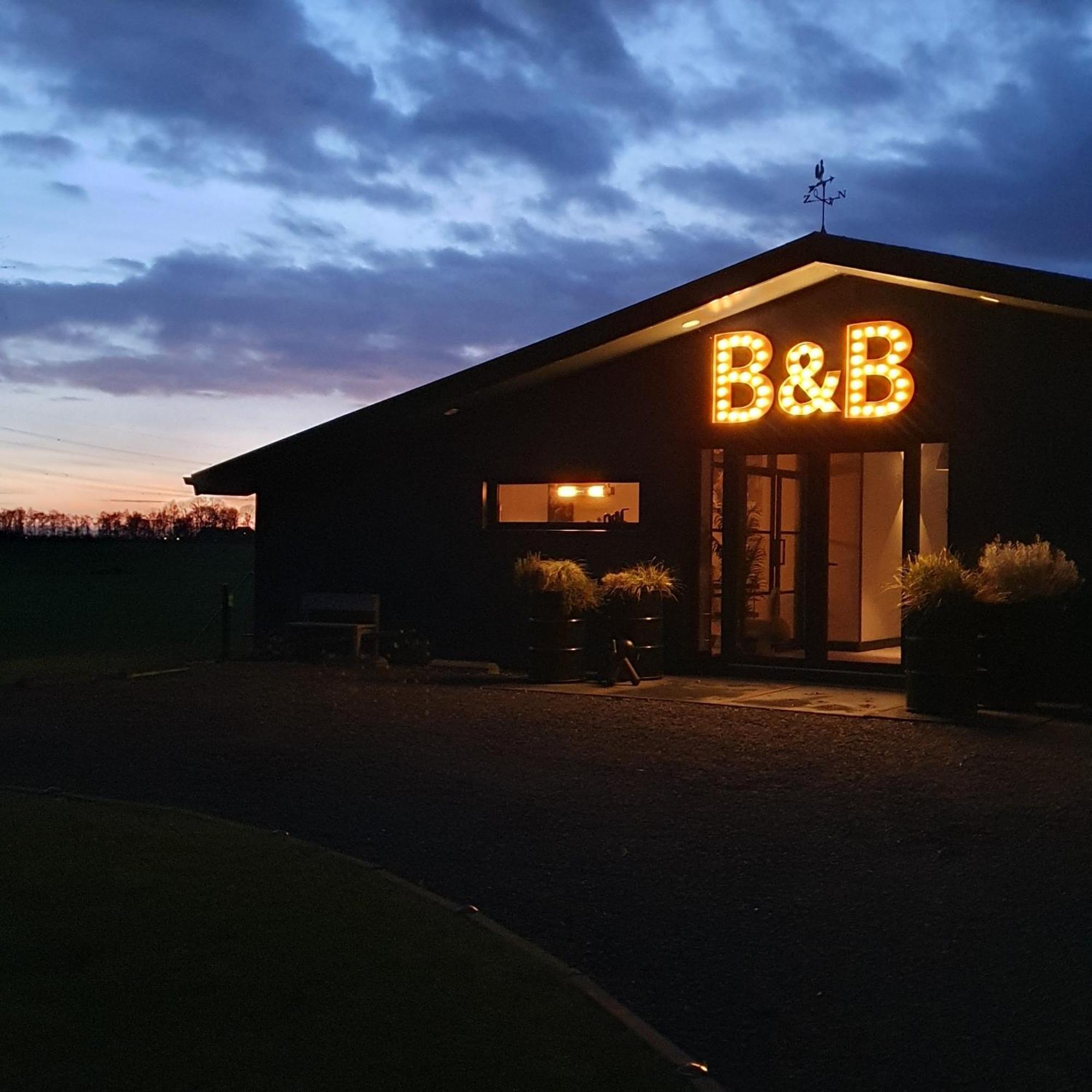 De Buorkerij Bed and Breakfast Tytsjerk Buitenkant foto